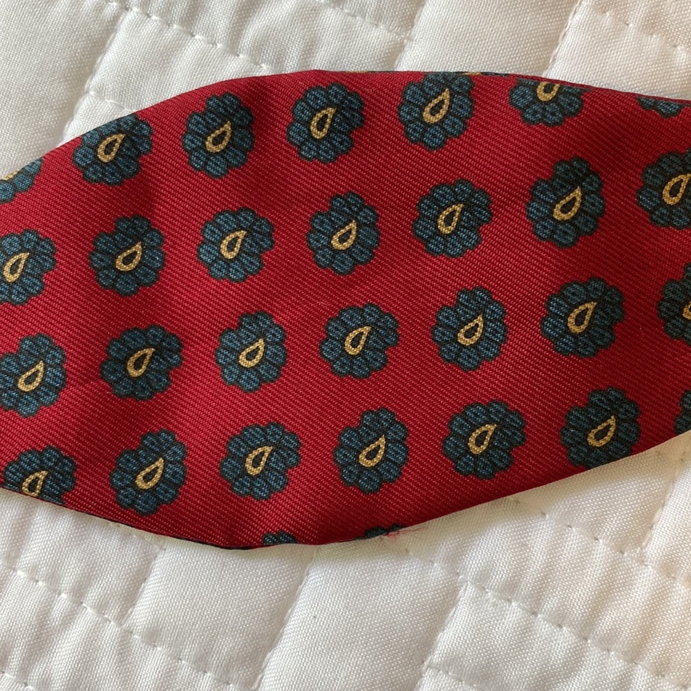 3 bow ties - Picture 6 of 6